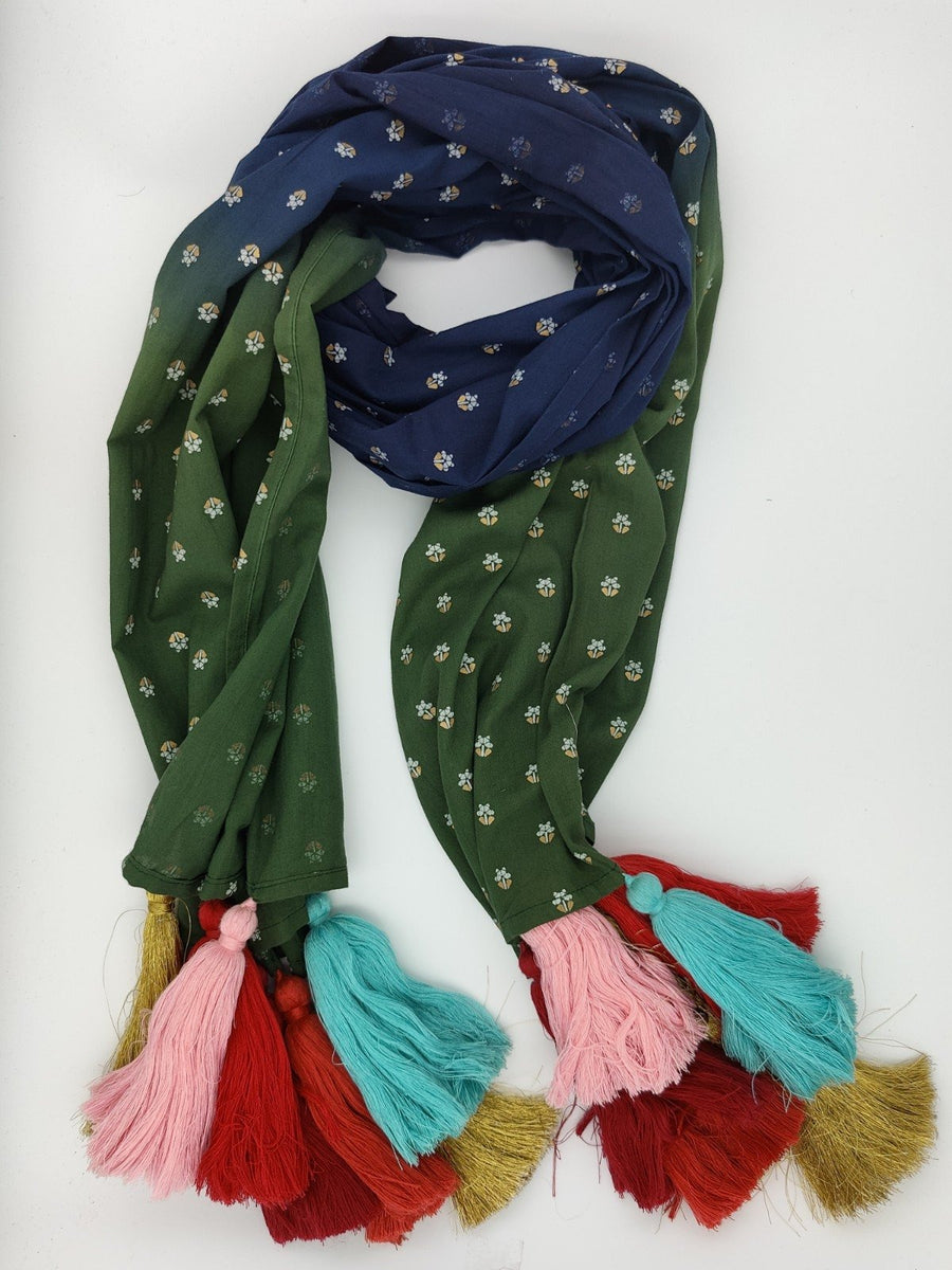 Motif Scarf